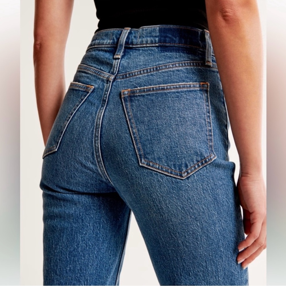 Abercrombie & Fitch 90’s Straight Ultra High Rise Jean Size 2 Regular 26 - Picture 5 of 16